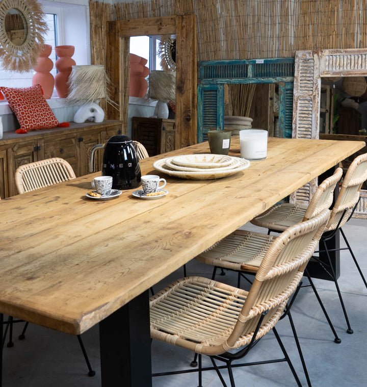 Houten eettafel met stalen poten | 280 x 100 x 80cm